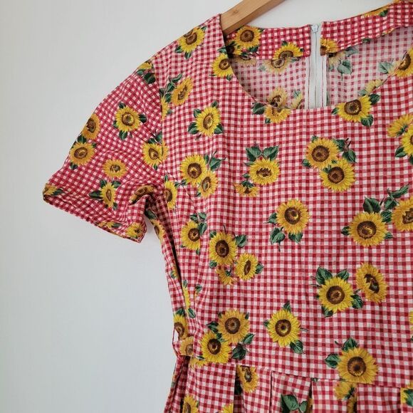 Handsewn Red Gingham Sunflower Midi Dress Pleated Scoop Neck M - Picture 3 of 8